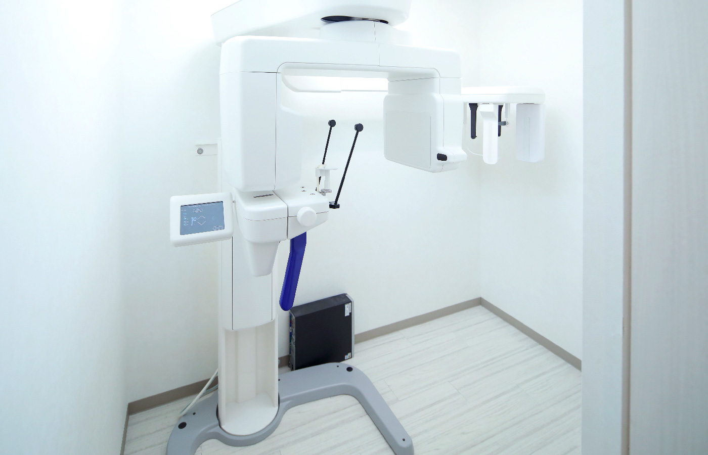 アーム型X線CT診断装置：AUGE SOLIO